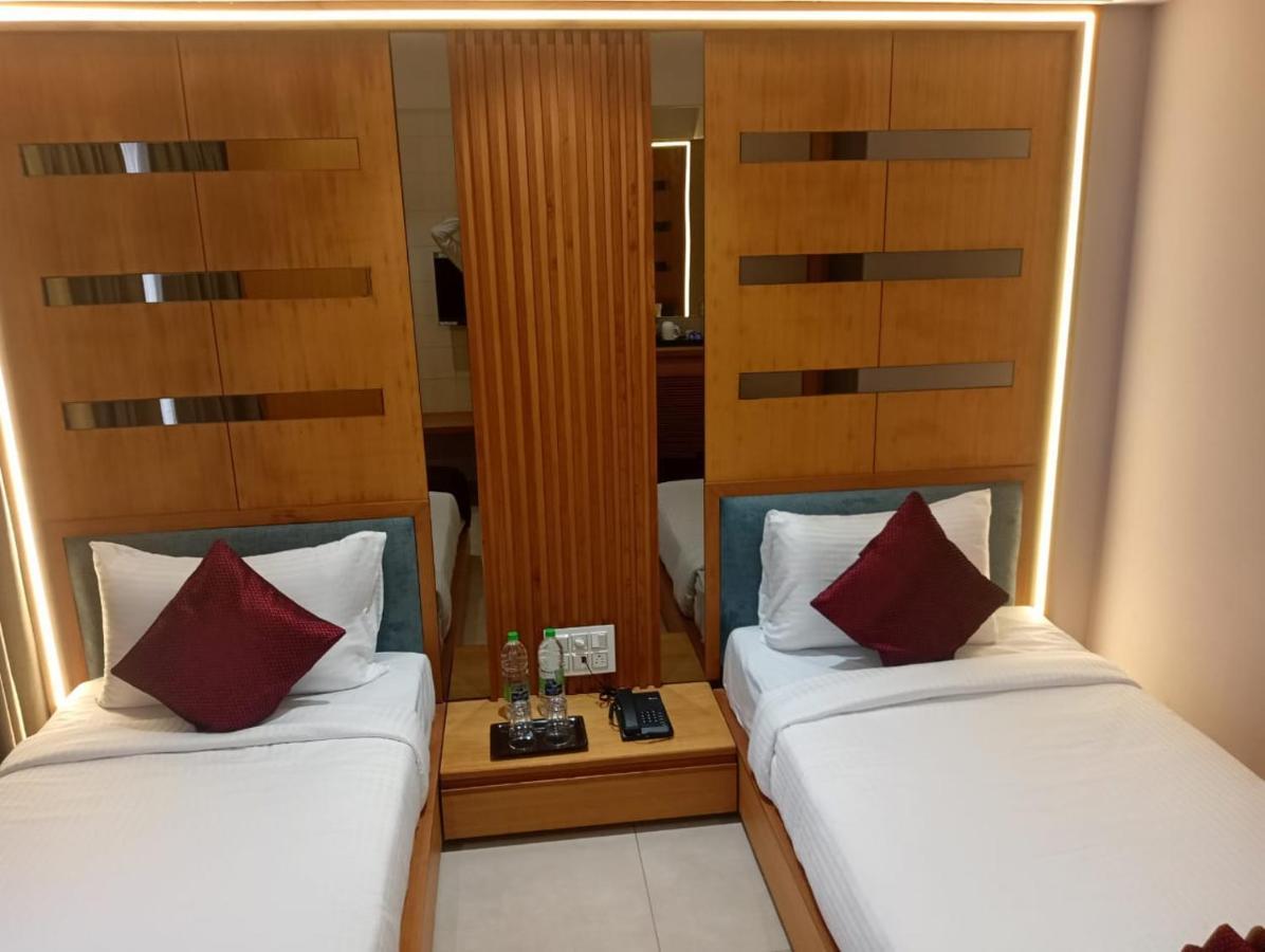 Alba Inn, Vijay Nagar Indore Eksteriør bilde