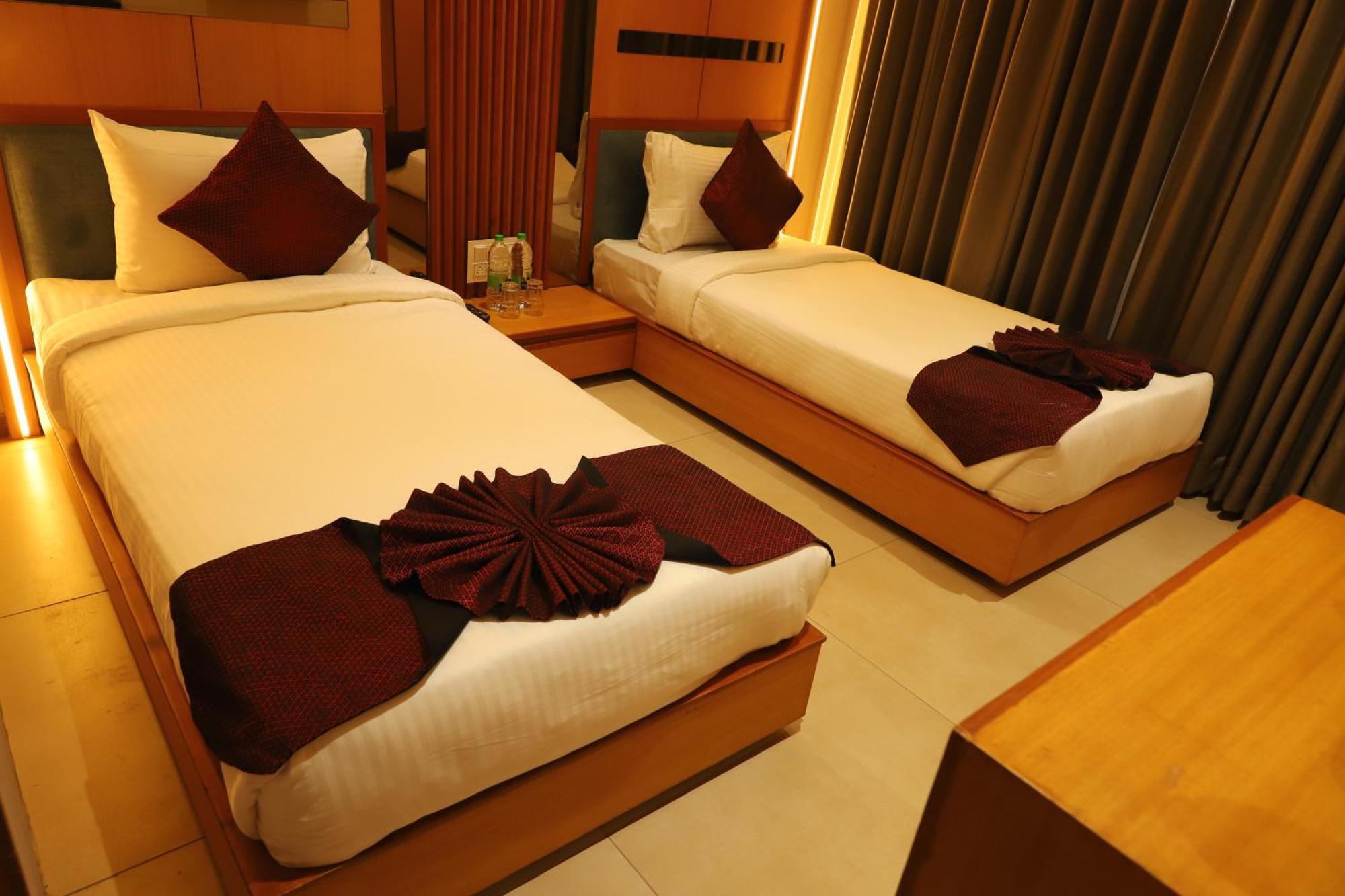 Alba Inn, Vijay Nagar Indore Eksteriør bilde
