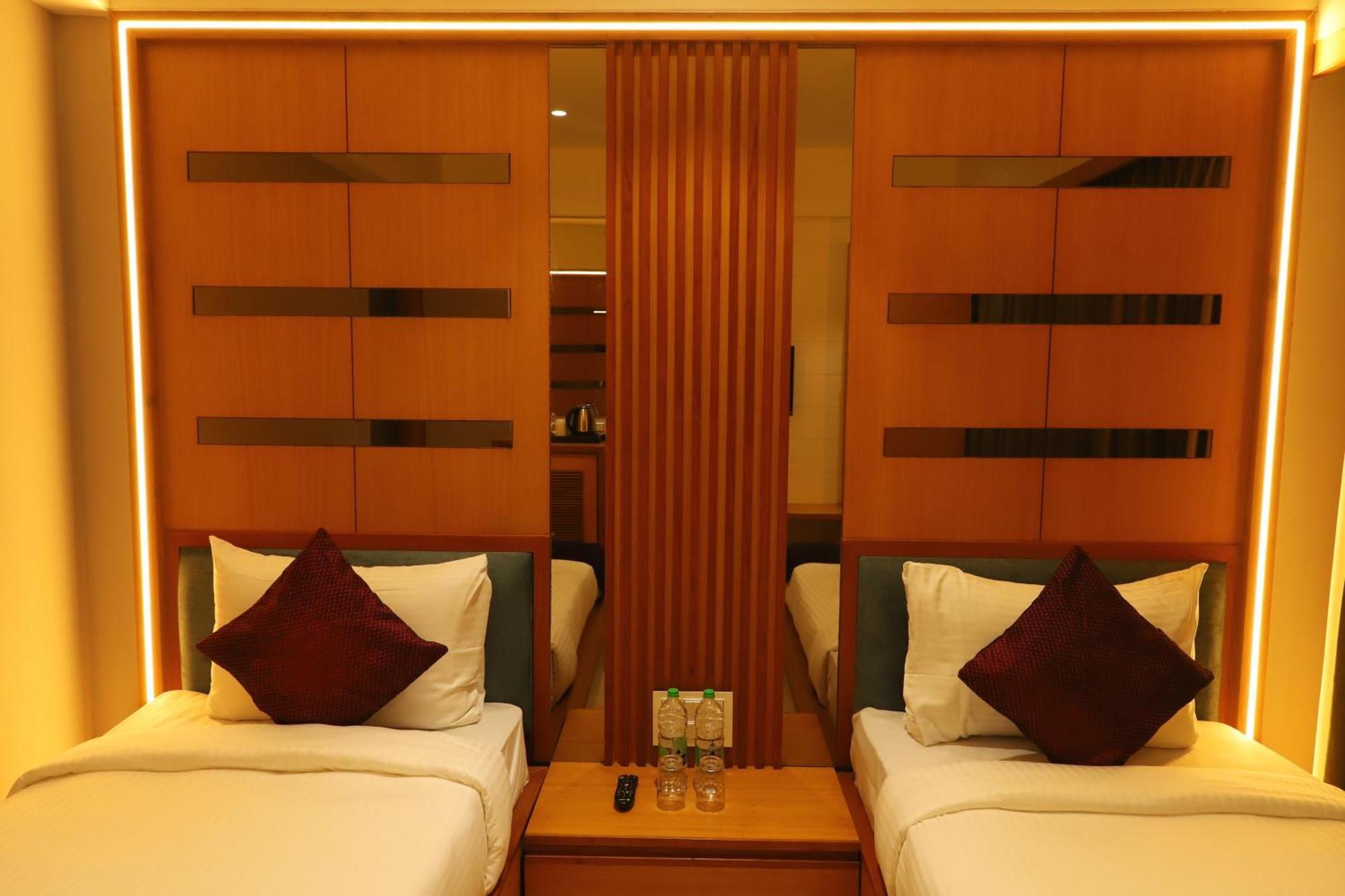 Alba Inn, Vijay Nagar Indore Eksteriør bilde